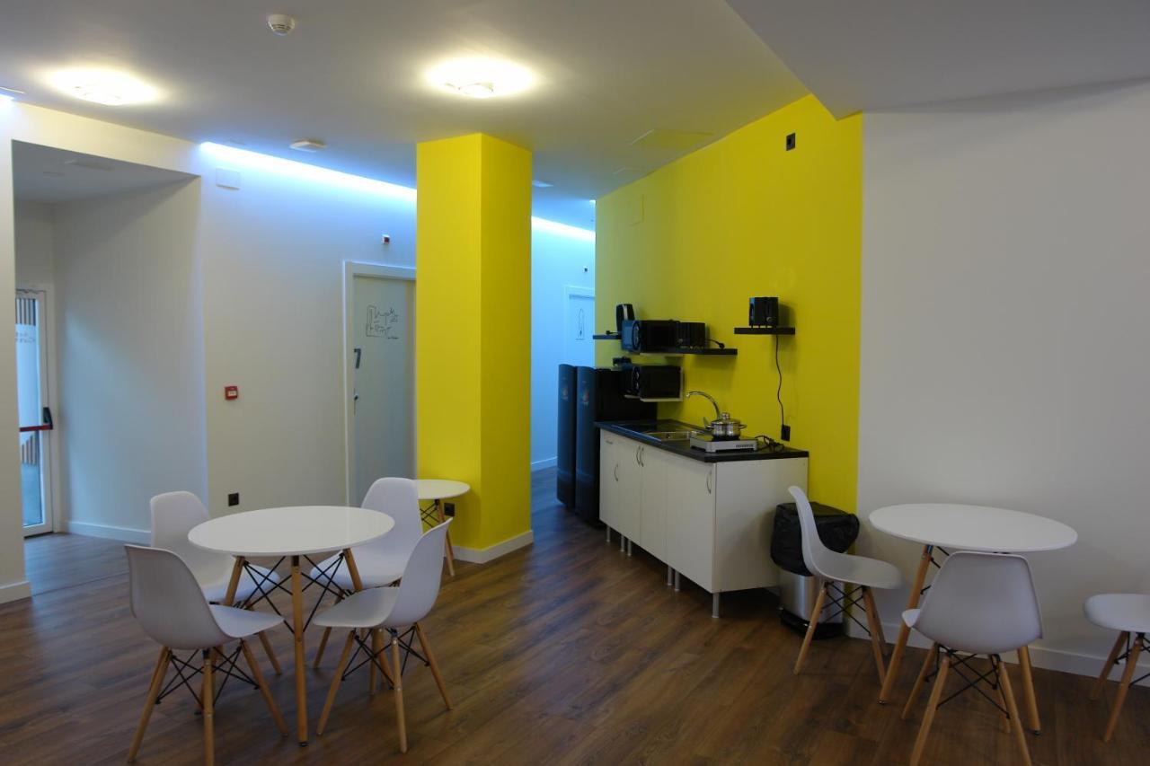 Hostel Trovadores Burgo Esterno foto