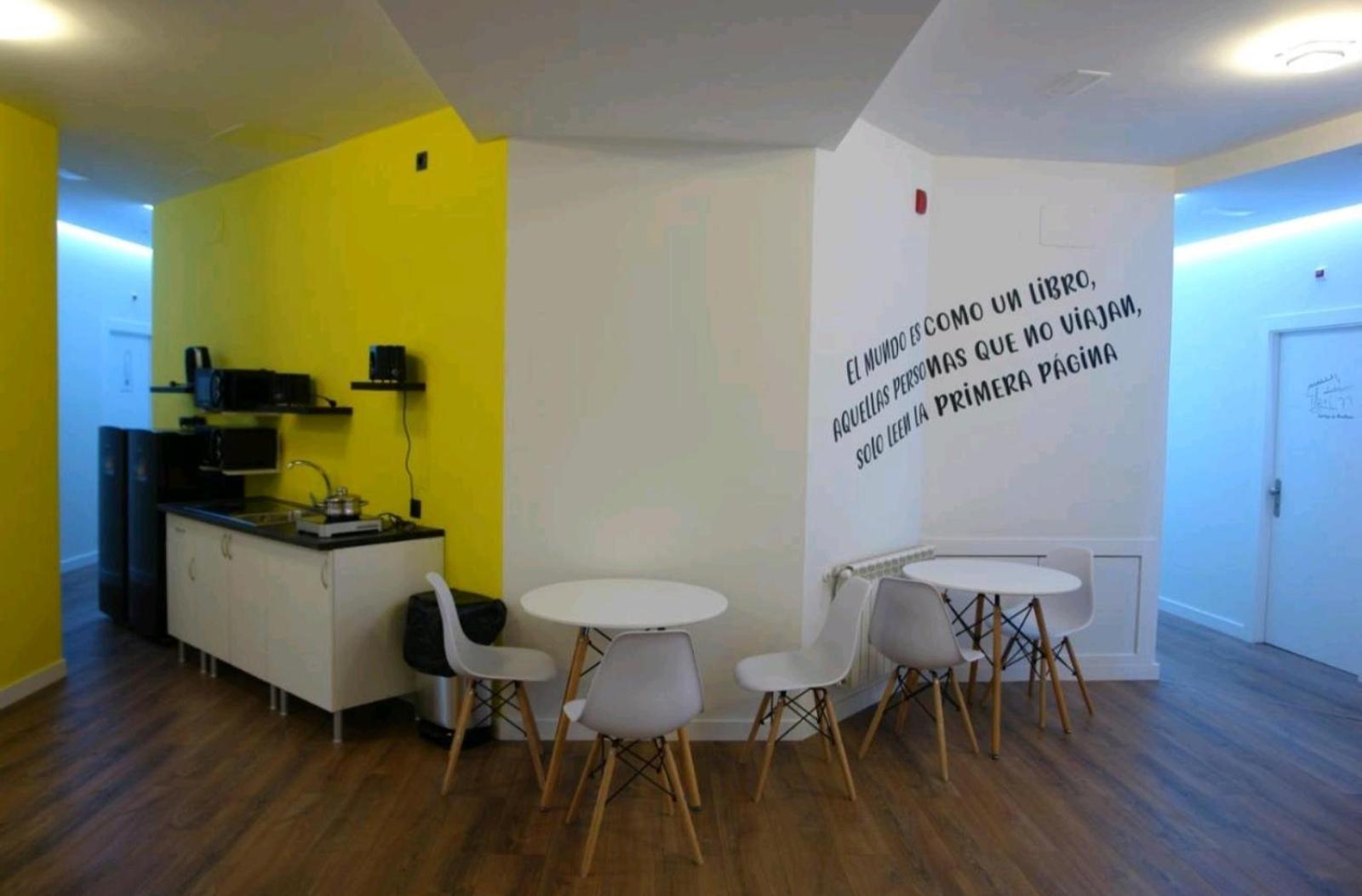 Hostel Trovadores Burgo Esterno foto